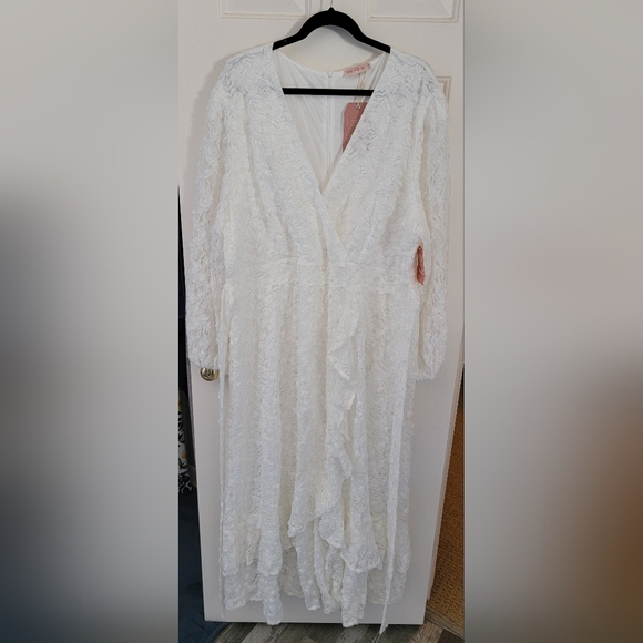 NWT Ivy City Be Mine White Lace Dress - Picture 4 of 14